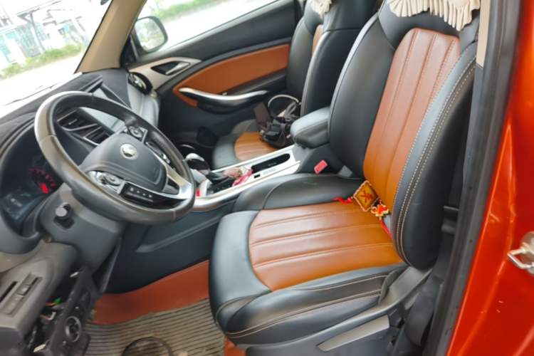 Used BYD Song 2016 GaiShi Edition 1.5TID Automatic Elite Model Left Front Seat