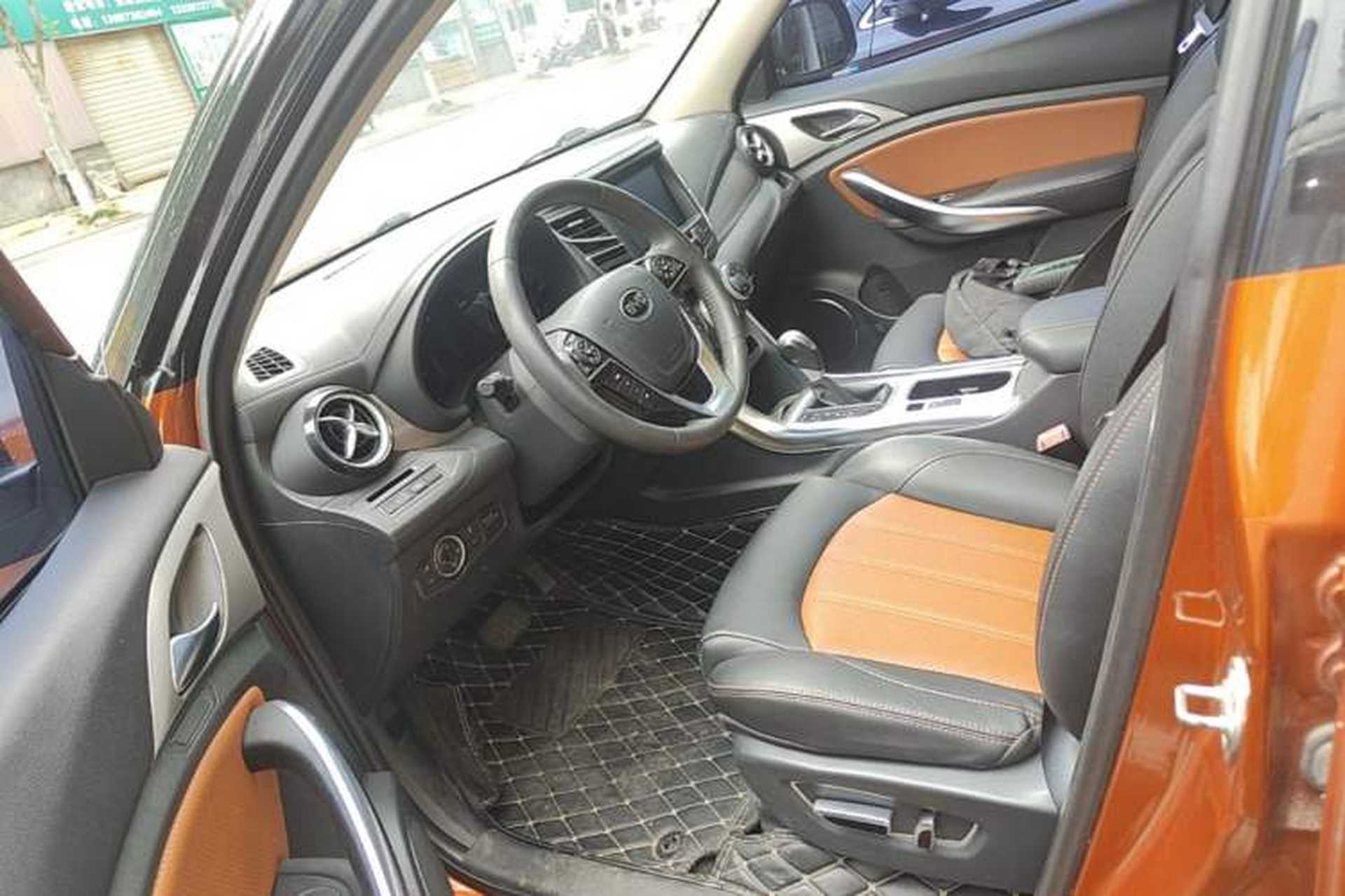 Used BYD Song 2016 2.0TID Automatic Prestige Edition Left Front Seat