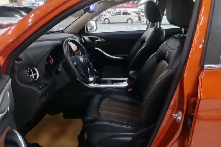 Used BYD Song 2016 GaiShi Edition 1.5TID Automatic Elite Model Left Front Seat