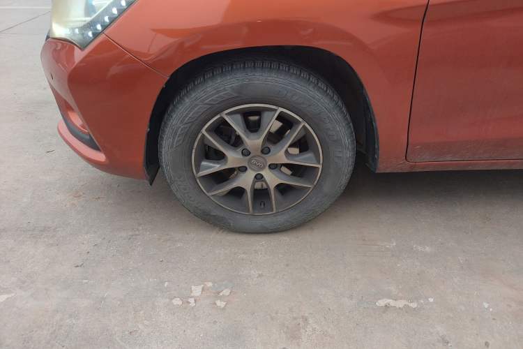 Used BYD Song 2016 1.5TI Manual Luxury Model Left Front Wheel Hub