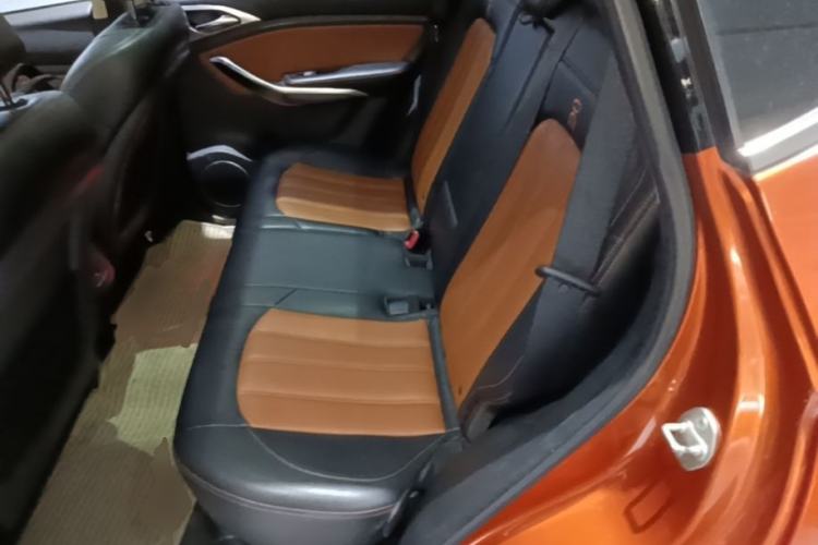 Used BYD Song 2016 2.0TID Automatic Prestige Edition Left Rear Seat