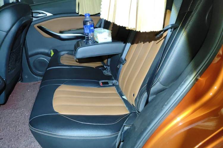 Used BYD Song 2016 2.0TID Automatic Prestige Edition Left Rear Seat