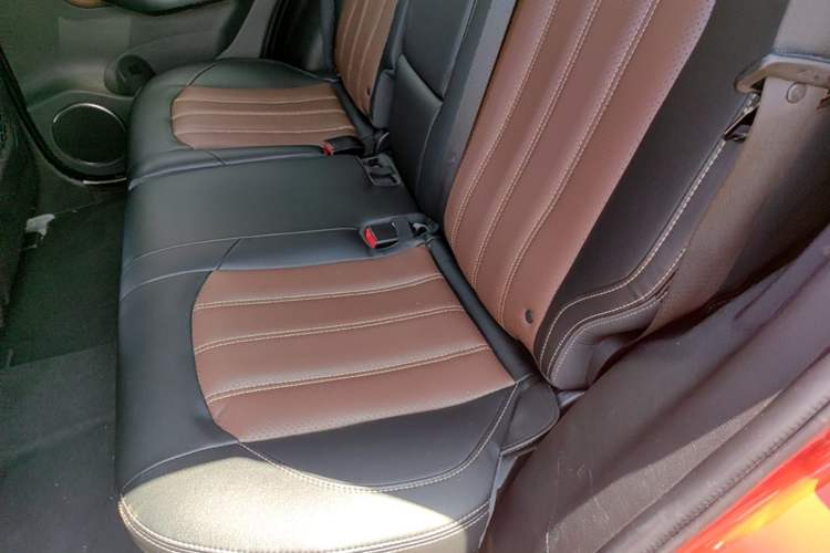 Used BYD Song 2016 GaiShi Edition 1.5TI Manual Elite Model Left Rear Seat