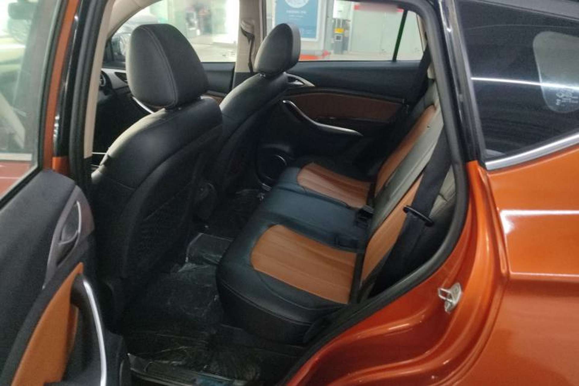 Used BYD Song 2016 2.0TID Automatic Prestige Edition Left Rear Seat