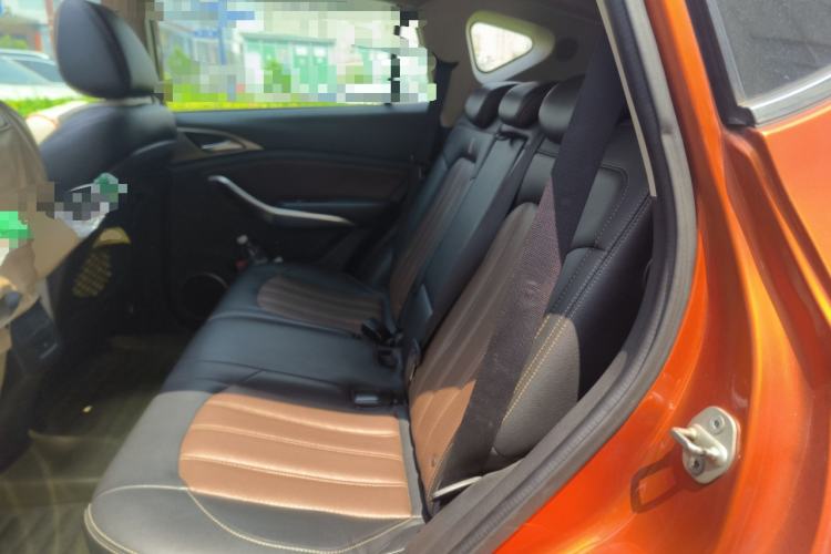 Used BYD Song 2016 GaiShi Edition 1.5TI Manual Elite Model Left Rear Seat