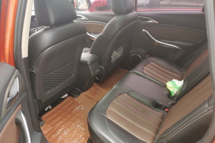 Used BYD Song 2016 Gaishi Edition 1.5TI Manual Haoya Model Left Rear Seat