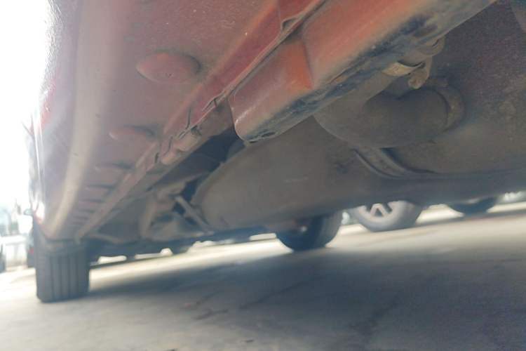 Used BYD Song 2016 2.0TID Automatic Flagship Edition Left Side Sill