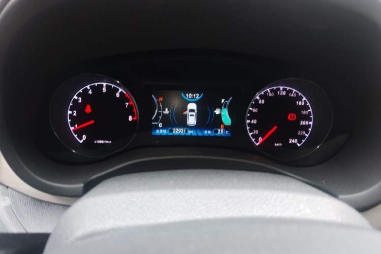 Used BYD Song 2016 Gaishi Edition 1.5TI Manual Haoya Model Odometer Close Up