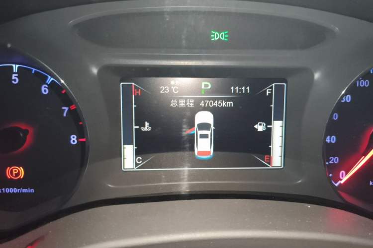 Used BYD Song 2016 GaiShi Edition 1.5TID Automatic Elite Model Odometer Close Up