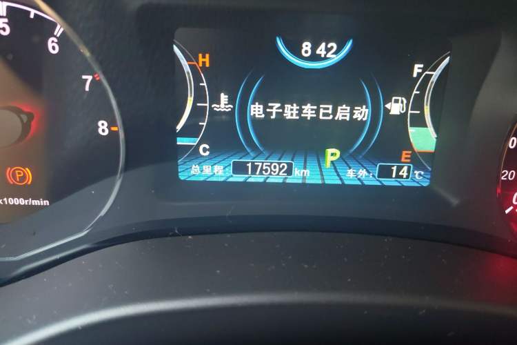 Used BYD Song 2016 2.0TID Automatic Prestige Edition Odometer Close Up