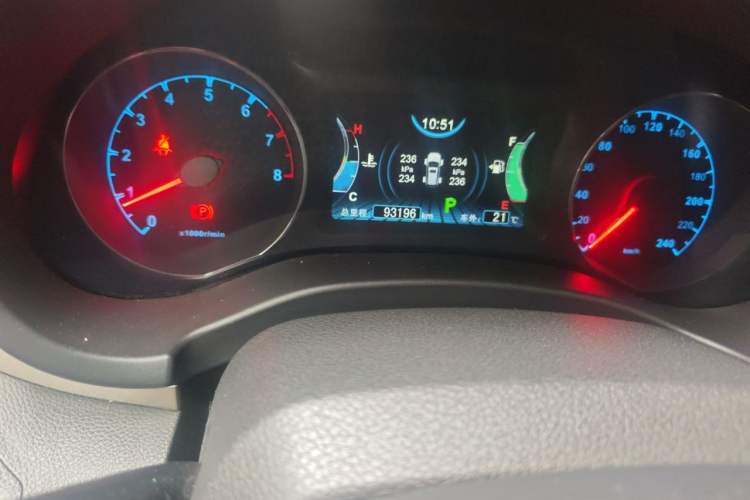 Used BYD Song 2016 Gaishi Edition 1.5TID Automatic Luxury Model Odometer Close Up
