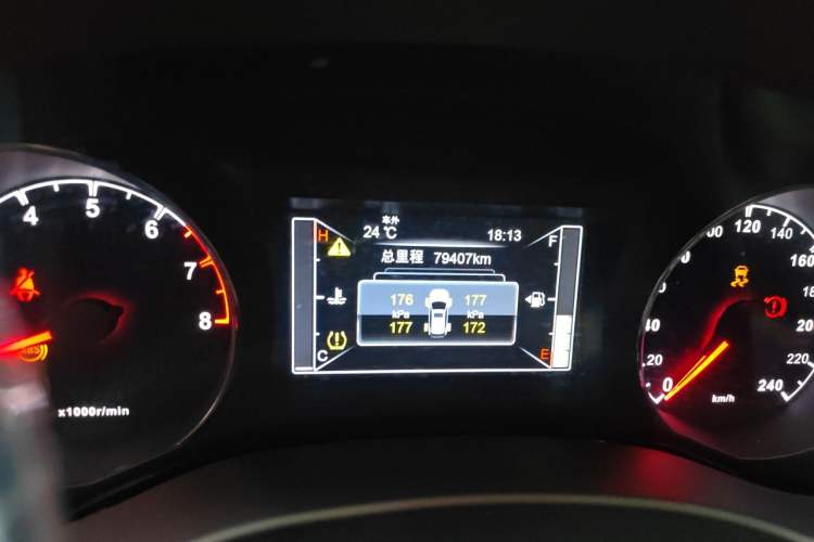 Used BYD Song 2016 1.5TI Manual Luxury Model Odometer Close Up