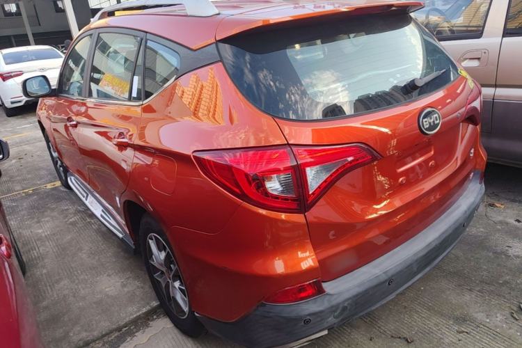 Used BYD Song 2016 GaiShi Edition 1.5TI Manual Elite Model Rear Left 45 Deg