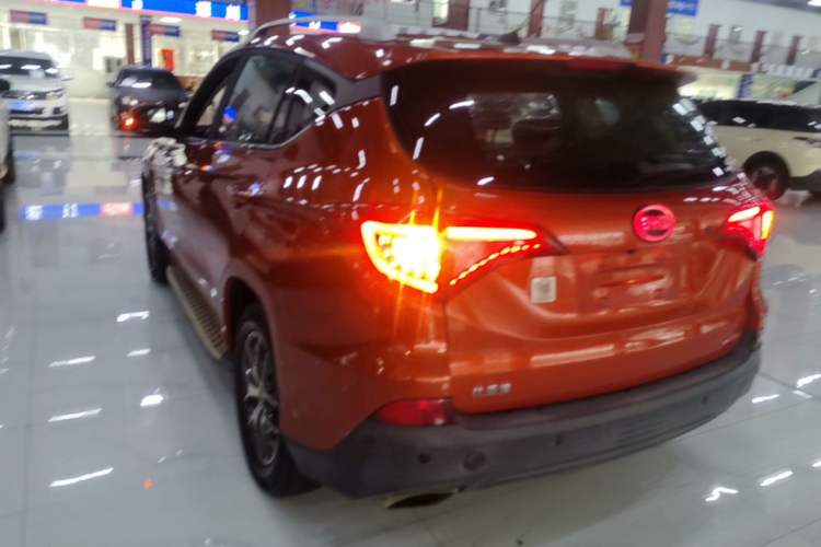 Used BYD Song 2016 GaiShi Edition 1.5TID Automatic Elite Model Rear Left 45 Deg