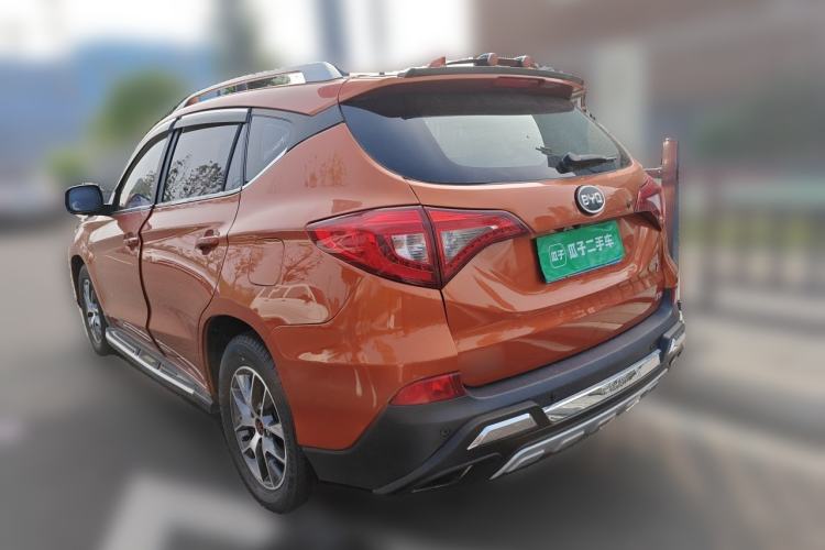 Used BYD Song 2016 GaiShi Edition 1.5TID Automatic Elite Model Rear Right 45 Deg