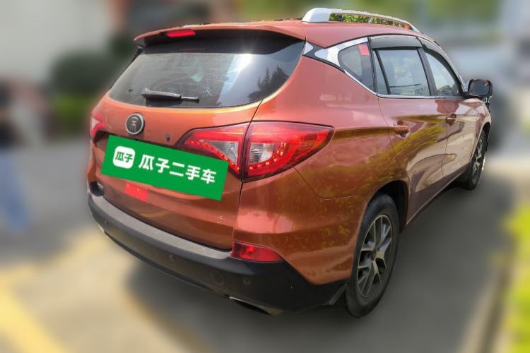 Used BYD Song 2016 GaiShi Edition 1.5TI Manual Elite Model Rear Right 45 Deg