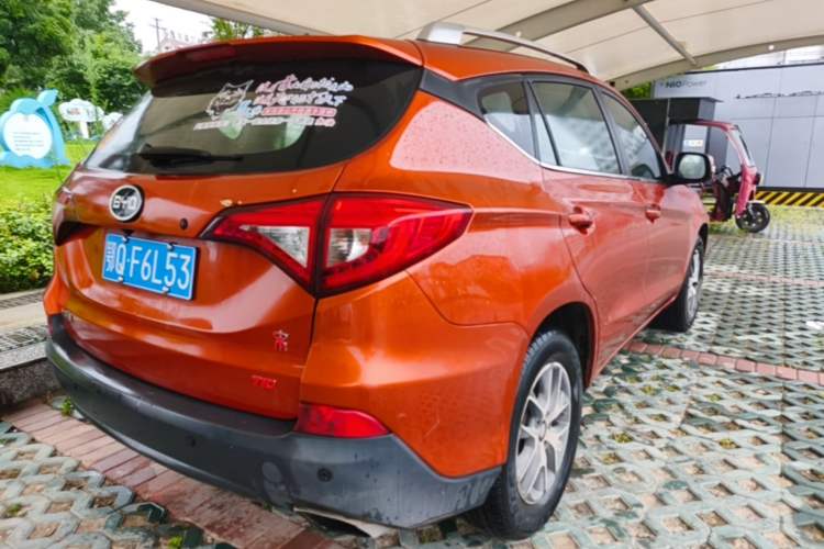 Used BYD Song 2016 GaiShi Edition 1.5TID Automatic Elite Model Rear Right 45 Deg