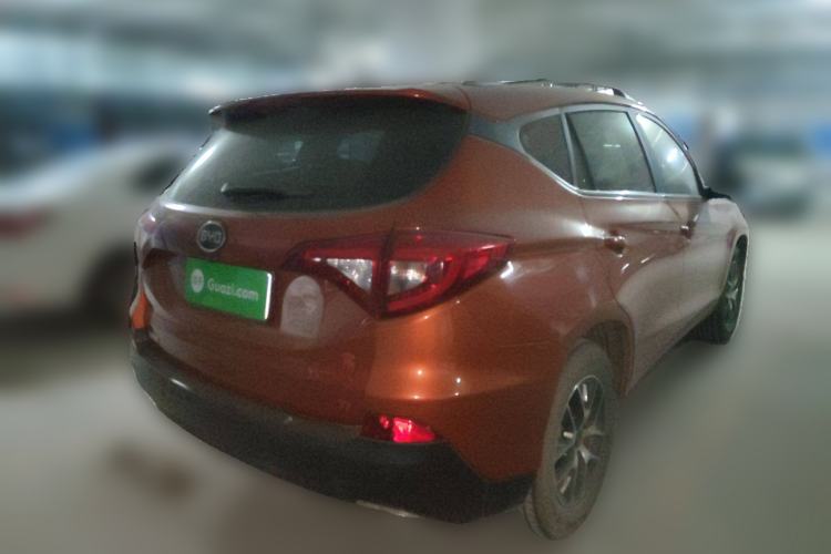 Used BYD Song 2016 GaiShi Edition 1.5TI Manual Elite Model Rear Right 45 Deg