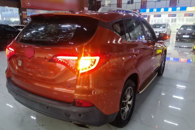 Used BYD Song 2016 GaiShi Edition 1.5TID Automatic Elite Model Rear Right 45 Deg