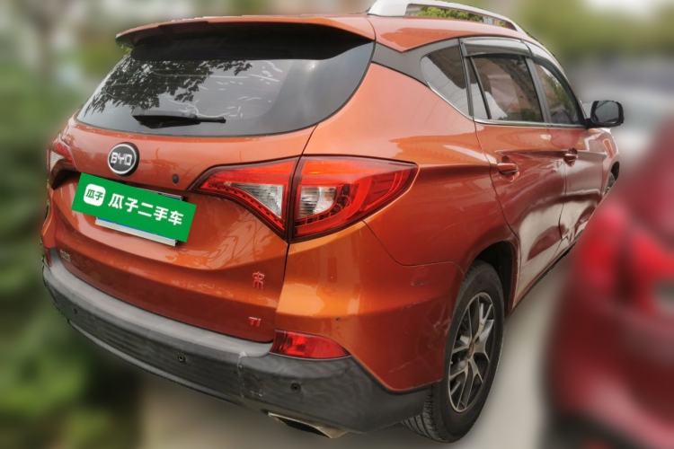Used BYD Song 2016 Gaishi Edition 1.5TI Manual Haoya Model Rear Right 45 Deg