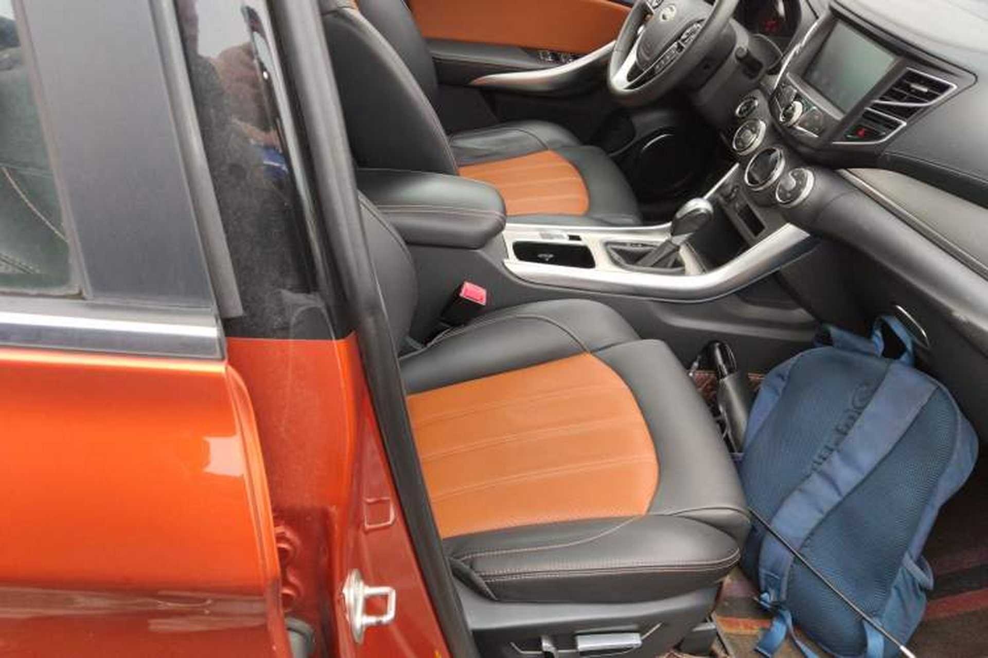 Used BYD Song 2016 2.0TID Automatic Prestige Edition Right Front Seat
