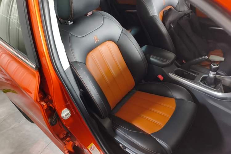 Used BYD Song 2016 1.5TI Manual Luxury Model Right Front Seat