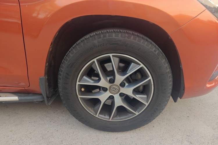 Used BYD Song 2016 1.5TI Manual Luxury Model Right Front Wheel Hub