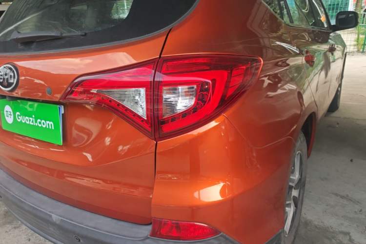 Used BYD Song 2016 Gaishi Edition 1.5TI Manual Leading Model Right Rear Taillight