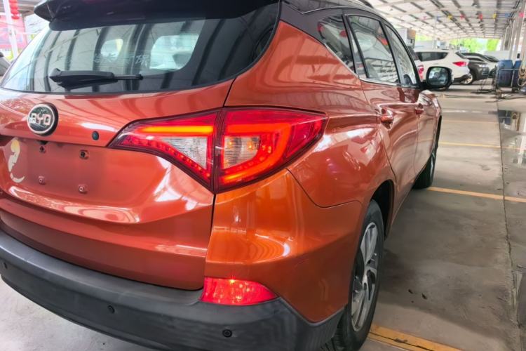 Used BYD Song 2016 2.0TID Automatic Prestige Edition Right Rear Taillight