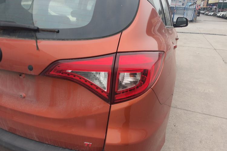 Used BYD Song 2016 1.5TI Manual Luxury Model Right Rear Taillight