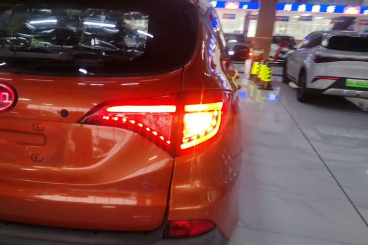 Used BYD Song 2016 GaiShi Edition 1.5TID Automatic Elite Model Right Rear Taillight