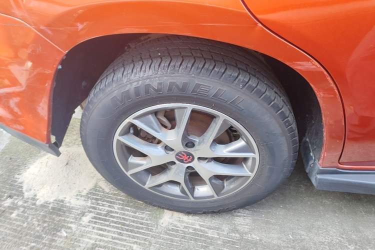 Used BYD Song 2016 GaiShi Edition 1.5TI Manual Elite Model Right Rear Wheel Hub