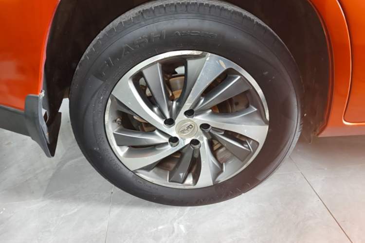Used BYD Song 2016 1.5TI Manual Luxury Model Right Rear Wheel Hub
