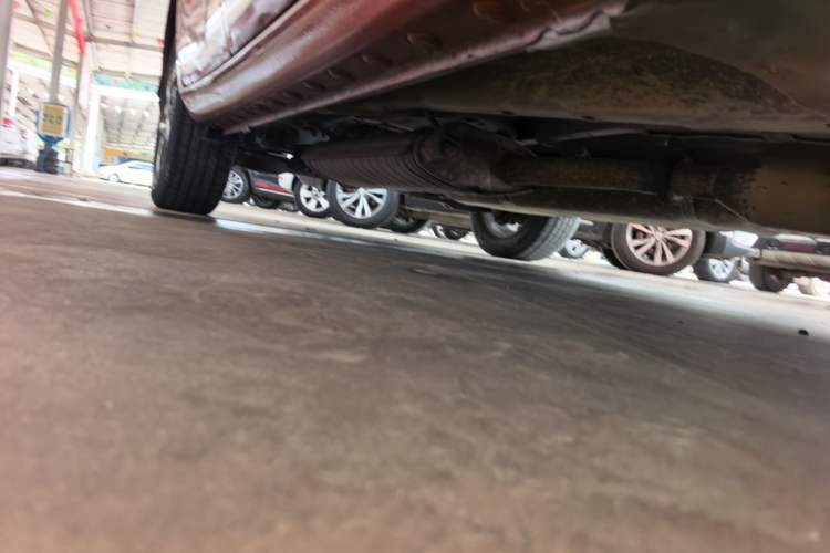 Used BYD Song 2016 2.0TID Automatic Prestige Edition Right Side Sill
