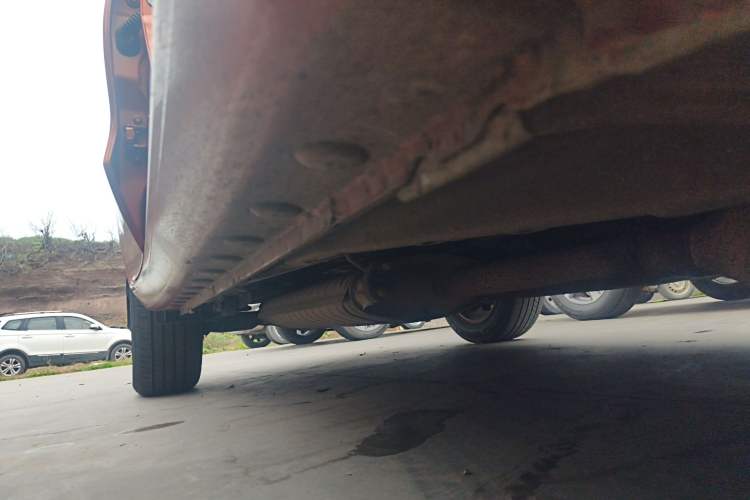 Used BYD Song 2016 2.0TID Automatic Flagship Edition Right Side Sill