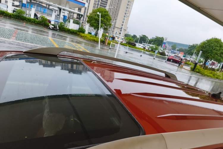 Used BYD Song 2016 GaiShi Edition 1.5TID Automatic Elite Model Roof
