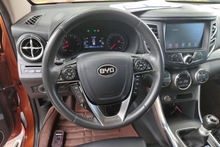 Used BYD Song 2016 1.5TI Manual Luxury Model Steering Wheel