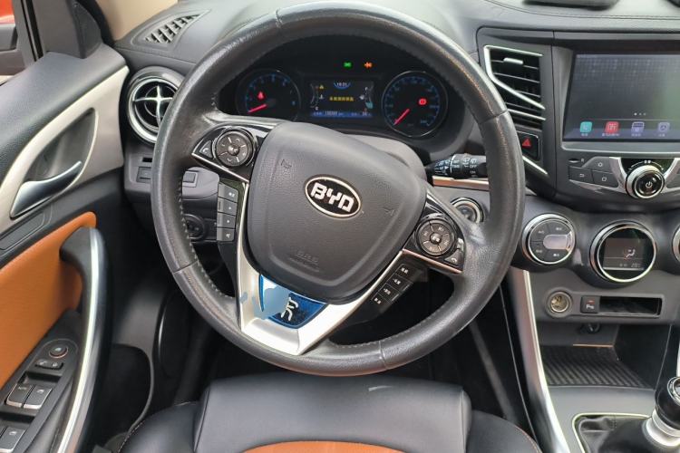Used BYD Song 2016 1.5TI Manual Luxury Model Steering Wheel