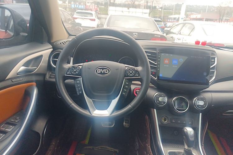 Used BYD Song 2016 2.0TID Automatic Flagship Edition Steering Wheel