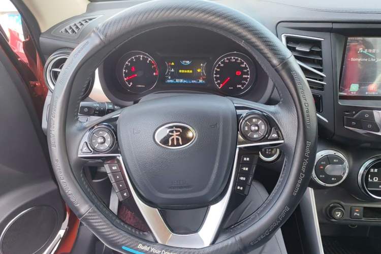 Used BYD Song 2016 GaiShi Edition 1.5TI Manual Elite Model Steering Wheel