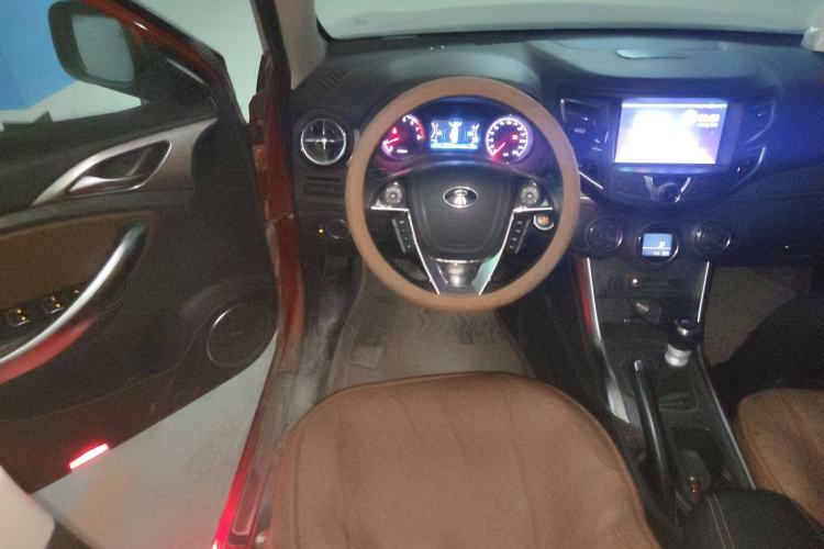 Used BYD Song 2016 GaiShi Edition 1.5TI Manual Elite Model Steering Wheel