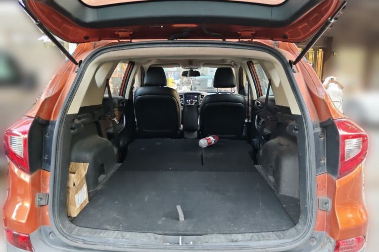 Used BYD Song 2016 GaiShi Edition 1.5TID Automatic Elite Model Trunk