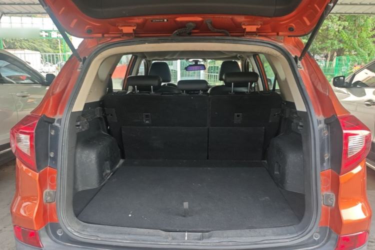Used BYD Song 2016 Gaishi Edition 1.5TI Manual Leading Model Trunk