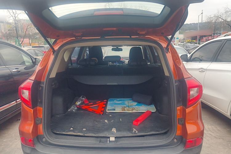 Used BYD Song 2016 2.0TID Automatic Flagship Edition Trunk
