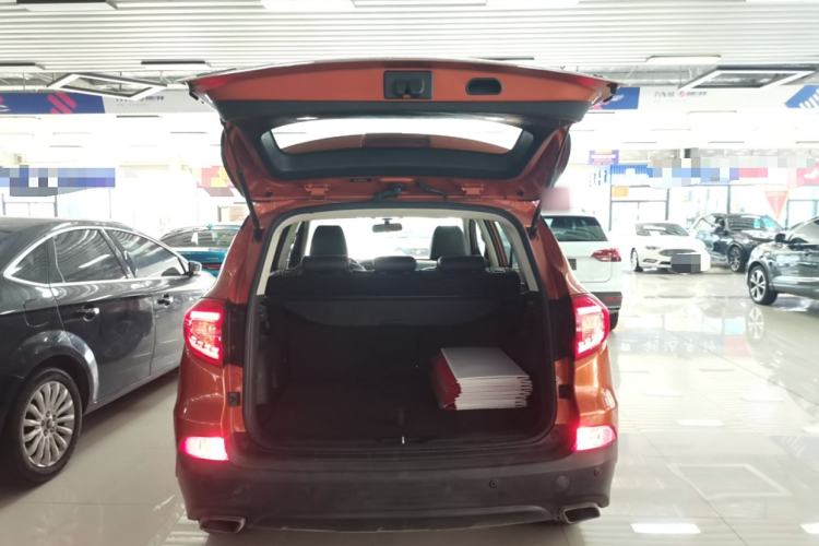 Used BYD Song 2016 1.5TI Manual Luxury Model Trunk