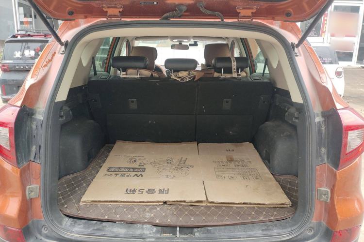 Used BYD Song 2016 GaiShi Edition 1.5TI Manual Elite Model Trunk