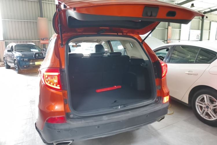 Used BYD Song 2016 1.5TI Manual Luxury Model Trunk