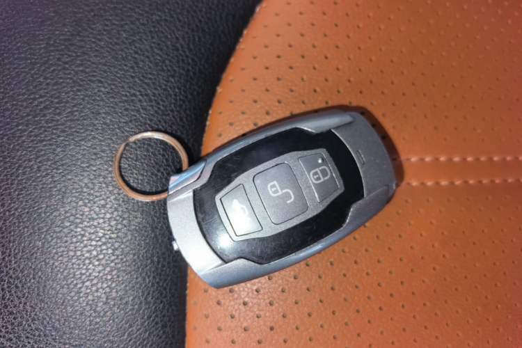 Used BYD Song 2016 2.0TID Automatic Prestige Edition Vehicle Key