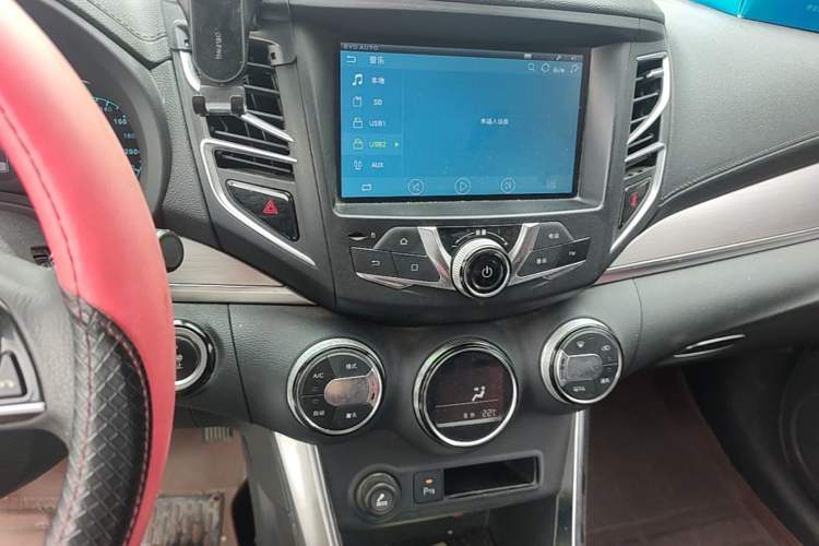 Used BYD Song 2016 1.5TI Manual Luxury Model Audio And AC Panel