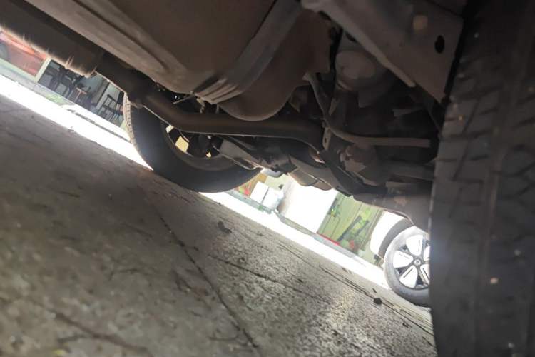 Used BYD Song 2016 2.0TID Automatic Prestige Edition Chassis Rear Left